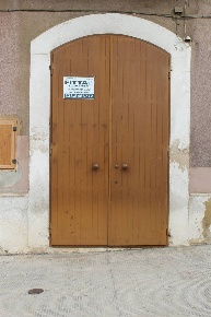Foto Locale commerciale a Canosa di Puglia Centro di 55 m² in affitto