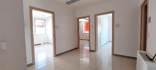 Foto Ufficio a Livorno Porta a Terra - Padula di 80 m² con 3 locali