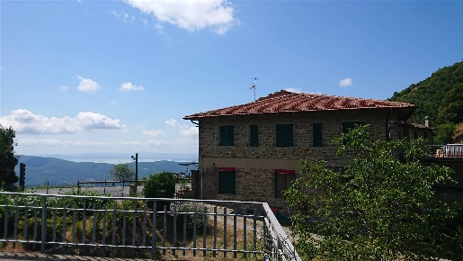 Foto Hotel a Cortona Centro di 1250 m² con 25 locali in vendita