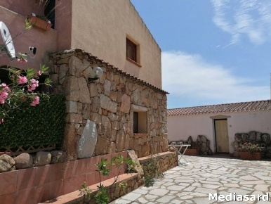 Foto Attività commerciale a Olbia Cugnana di 500 m² con 14 locali
