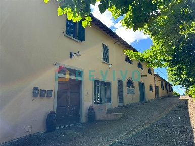Foto Cessione attività a Rignano sull'Arno di 320 m² con 15 locali