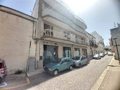Foto Attività commerciale a Noci Centro di 140 m² con 1 locali in affitto