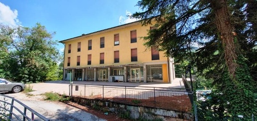 Foto Hotel a Rocca San Casciano di 2000 m² in vendita