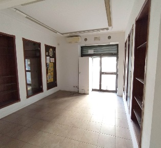Foto Negozio a Firenze Libertà - Savonarola di 40 m² con 2 locali