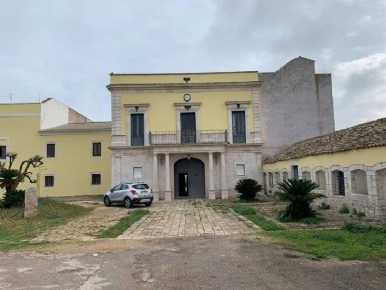 Foto Struttura sanitaria a Casamassima di 3000 m² con 1 locali in vendita