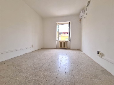 Foto Ufficio in via Fuori Porta Roma  21, Capua Centro di 120 m² in affitto