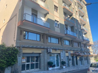 Foto Negozio a Policoro Centro di 130 m² con 2 locali in vendita
