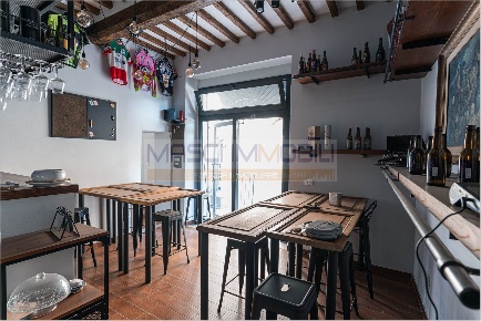 Foto Negozio in Via Roma  3-5, Fiano Romano di 40 m² con 2 locali