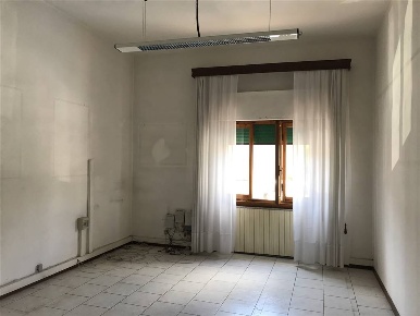 Foto Ufficio a Certaldo Certaldo Alto di 80 m² con 4 locali in affitto