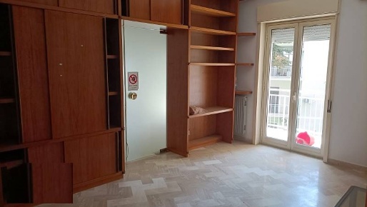 Foto Ufficio in Via Carducci  3, Caltanissetta Centro di 110 m² in affitto
