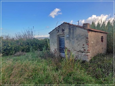 Foto Struttura sanitaria in Strada vicinale 4 Badia di Sotto, di 25 m²