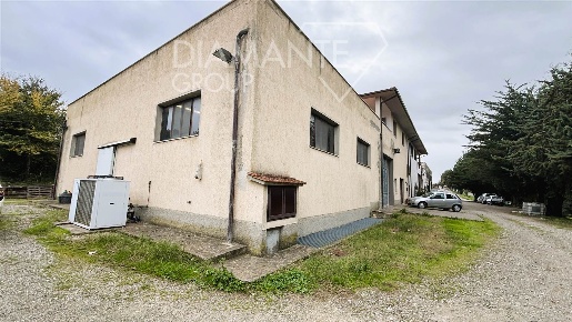 Foto Cessione attività a Cinigiano Centro di 130 m² con 5 locali in vendita