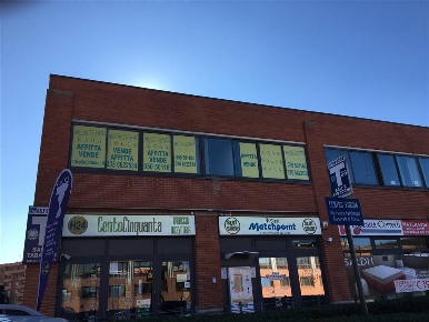 Foto Ufficio in via matteucci 38 / G, Pisa Le Piagge di 210 m² con 6 locali