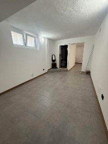 Foto Locale commerciale a Firenze Isolotto Talenti di 60 m² con 2 locali