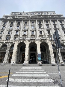 Foto Negozio a Padova Savonarola - Ponte Molino di 243 m² in vendita