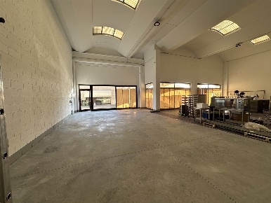 Foto Negozio a Cortemaggiore Centro di 233 m² con 1 locali in vendita