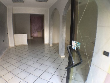 Foto Negozio a Lastra a Signa Centro di 50 m² con 2 locali in affitto