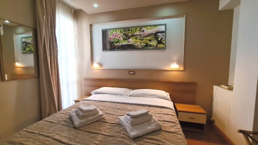 Foto Hotel a Cesenatico di 1500 m² con 110 locali in vendita
