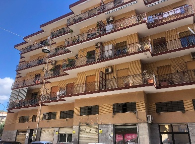 Foto Negozio in Via Belisario Corenzio 18, Salerno Pastena - Pastena Alta