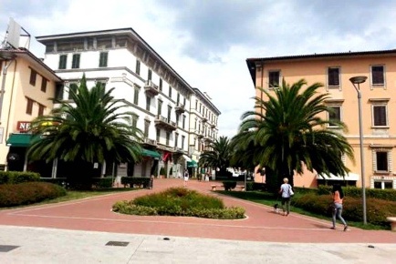 Foto Negozio a Montecatini-Terme di 50 m² con 1 locali in vendita