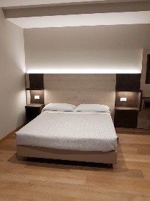 Foto Hotel a Rimini di 1100 m² con 51 locali in vendita