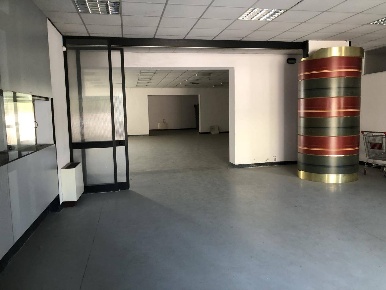 Foto Negozio a Pisa Porta a Lucca di 1830 m² con 8 locali in vendita
