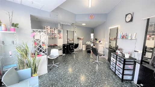 Foto Attività commerciale in Via Rosselli  48, Biella San Biagio, Thes