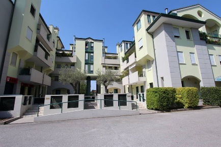 Foto Ufficio in VIA LIGURIA 39, Portogruaro Centro di 43 m² con 2 locali