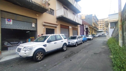 Foto Magazzino in VIA DELLE TERME, Acireale di 65 m² con 1 locali