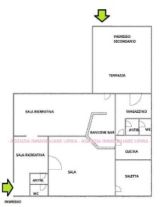 Foto Negozio a Certaldo Centro di 295 m² con 6 locali in vendita