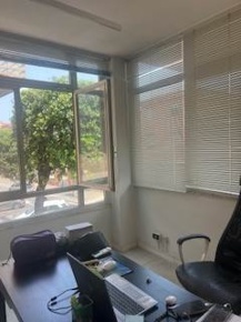 Foto Ufficio a Civitanova Marche Civitanova Sud di 83 m² con 4 locali