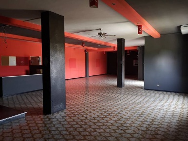 Foto Ufficio a Torrita di Siena di 500 m² con 8 locali in affitto