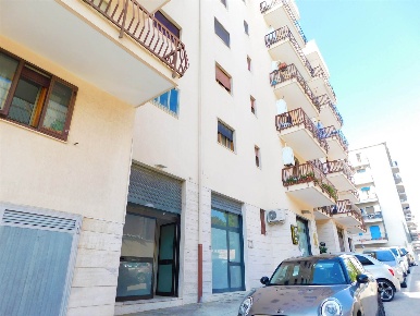 Foto Magazzino a Martina Franca di 40 m² con 1 locali in vendita