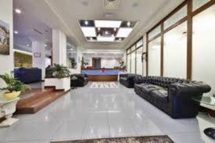 Foto Hotel a Rimini Lagomaggio di 1200 m² con 45 locali in vendita