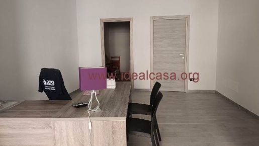 Foto Locale commerciale a Mazara del Vallo di 65 m² con 1 locali in affitto