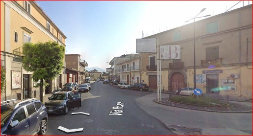 Foto Locale commerciale in via Cimitile, Cimitile di 250 m² con 4 locali