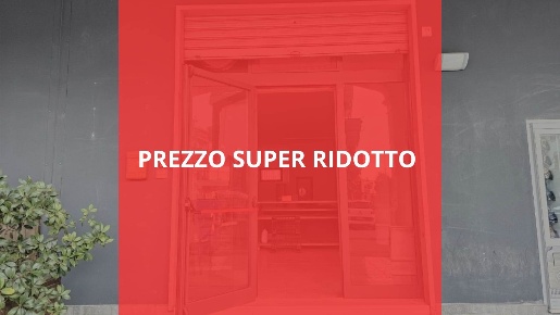 Foto Locale commerciale a Altamura di 85 m² con 1 locali in vendita
