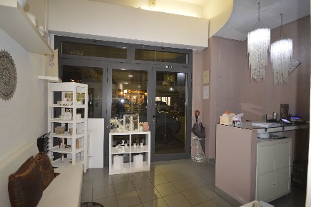 Foto Attività commerciale in via Pisana, Firenze di 110 m² con 9 locali