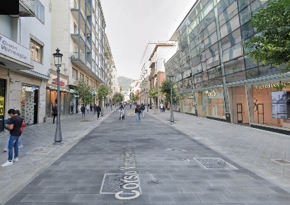 Foto Ufficio in Corso Vittorio Emanuele, Salerno Centro di 120 m²