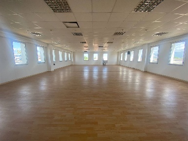 Foto Ufficio a Sesto Fiorentino Piana, Osmannoro di 300 m² con 4 locali