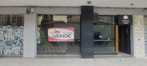 Foto Negozio in VIA MAIELLI 17, Caserta Corso Trieste di 88 m² con 5 locali