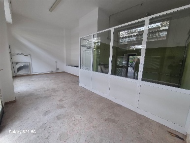 Foto Negozio a Firenze Careggi - Rifredi - Dalmazia di 60 m² con 2 locali