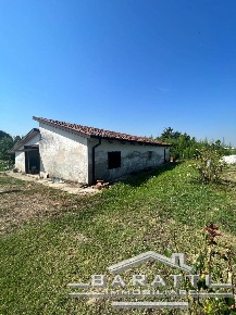 Foto Magazzino a Suzzara di 150 m² con 2 locali in vendita
