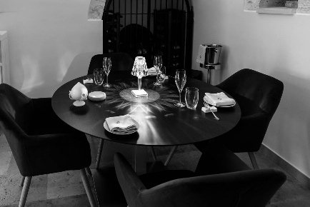 Foto Ristorante a Siena Ravacciano di 300 m² con 6 locali in vendita