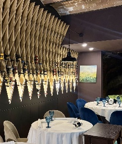 Foto Ristorante a Siena Ravacciano di 300 m² con 6 locali in vendita