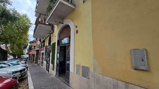 Foto Negozio in Via XXIV Maggio 7, Monterotondo Centro di 70 m² in affitto