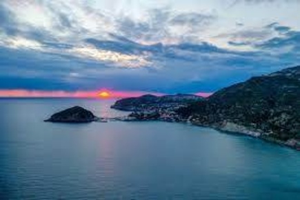 Foto Hotel a Ischia di 3000 m² con 50 locali in vendita