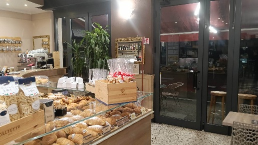 Foto Bar a Pogliano Milanese di 180 m² in vendita