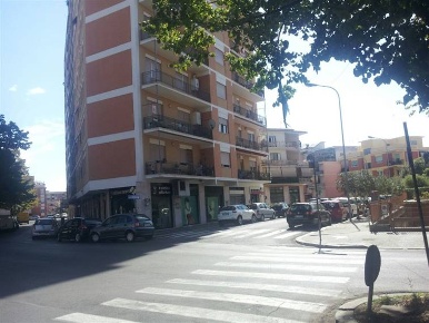 Foto Ufficio a Latina Centro di 120 m² con 6 locali in affitto