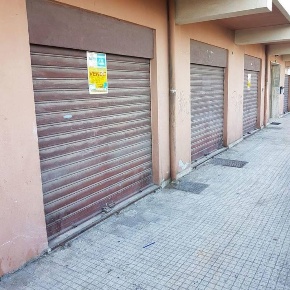 Foto Negozio in strada Panoramica dello Stretto Messina Sicilia Italia,